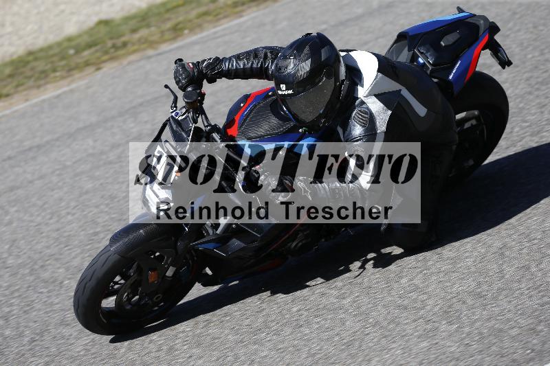 /05 07.04.2026 Cornu Master School ADR/Gruppe rot/11